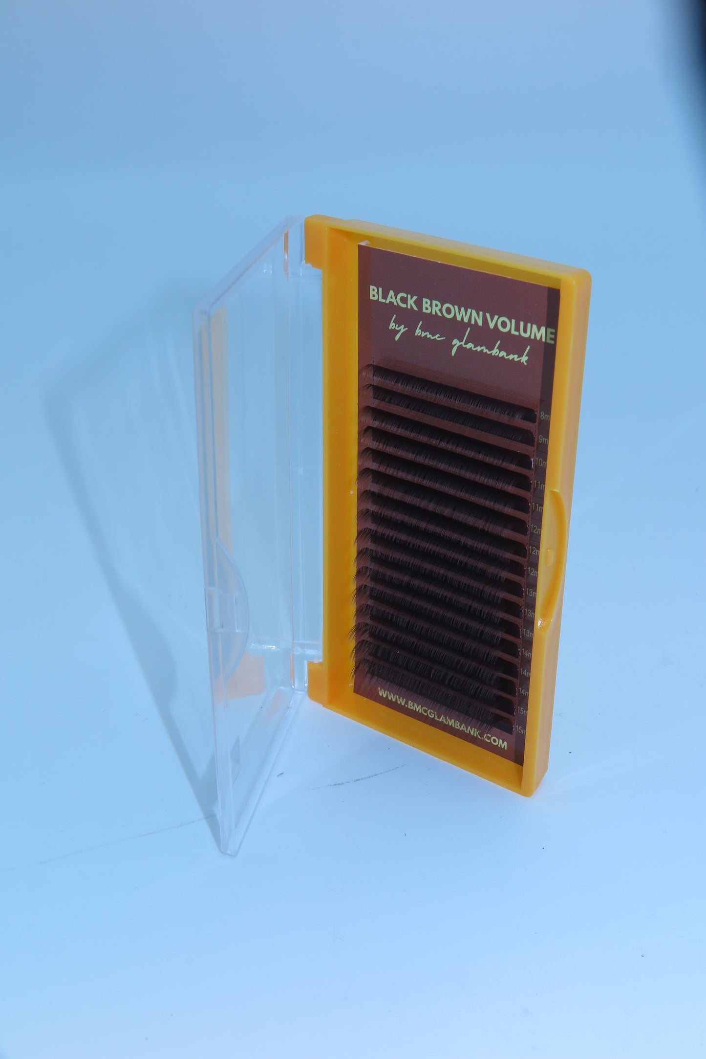 Dark brown volume lash tray
